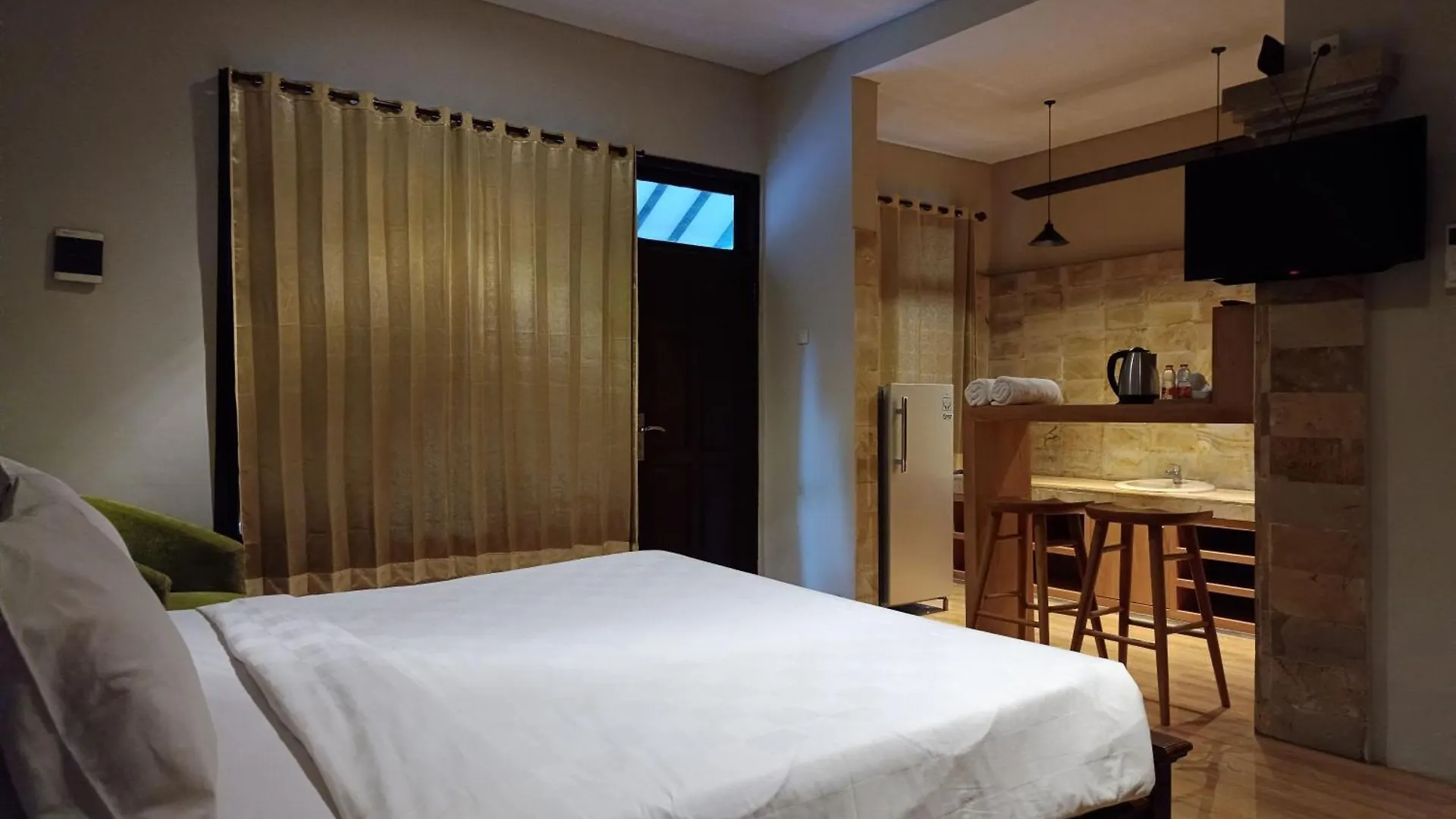Mahe Garden Inn And Villas By Kamara Kuta Lombok 0*,